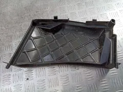 Крышка корпуса салонного фильтра Audi A4, 2002 г.