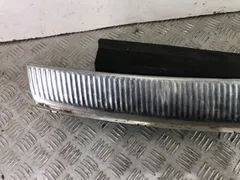 Накладка внутренняя на заднюю панель кузова Audi Q7, 2007 г.