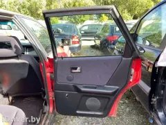 Стекло двери задней правой Audi 80, 1994 г.