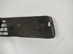 Заглушка (решетка) в бампер Audi A4, 2000 г.