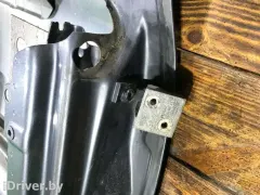 Петля двери задней левой Volkswagen Touareg, 2005 г.