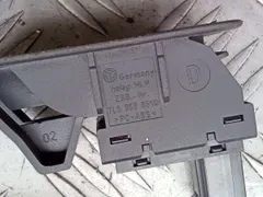 Кнопка стеклоподъемника Volkswagen Touareg, 2008 г.