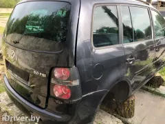 Глушитель Volkswagen Touran, 2005 г.