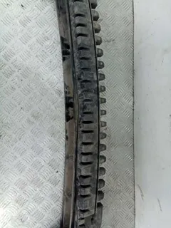 Усилитель бампера заднего Volkswagen Touareg, 2005 г.