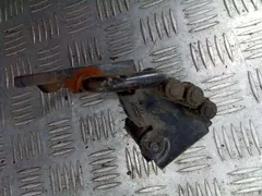 Петля двери передней правой Audi A4, 2002 г.