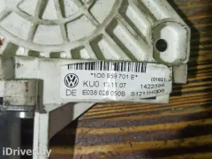 Моторчик стеклоподъемника Volkswagen Golf, 2004 г.