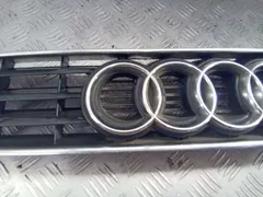 Решетка радиатора Audi A3, 2000 г.