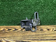 Петля двери передней левой Volkswagen Touareg, 2005 г.