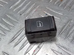 Кнопка стеклоподъемника Volkswagen Passat, 2001 г.