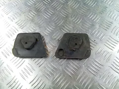 Отбойник капота (демпфер) Volkswagen Passat, 2004 г.