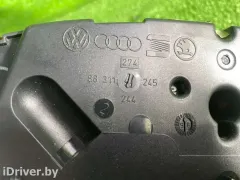Щиток приборов (приборная панель) Audi A6, 1998 г.