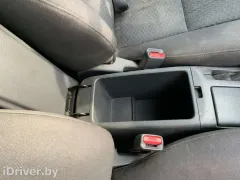 Подлокотник Toyota Avensis, 2005 г.