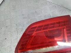 Фонарь крышки багажника правый Volkswagen Passat, 2012 г.