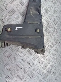 Кронштейн крепления бампера заднего Audi A4, 2007 г.