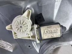 Стеклоподъемник электрический передний левый Volkswagen Passat, 2002 г.