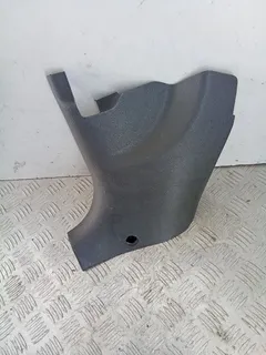 Обшивка стойки передней левой Volkswagen Passat, 2004 г.
