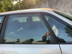 Стекло двери задней левой Audi 80, 1991 г.