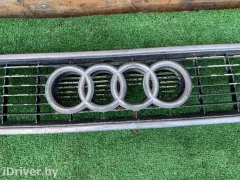 Решетка радиатора Audi 80, 1994 г.