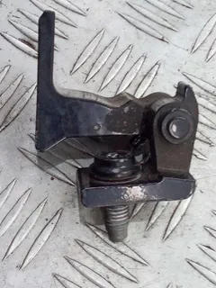 Петля двери Audi A5, 2008 г.