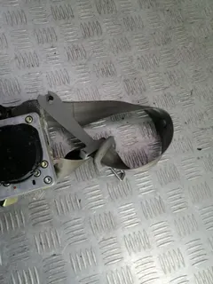 Ремень безопасности задний правый Volkswagen Passat, 2003 г.