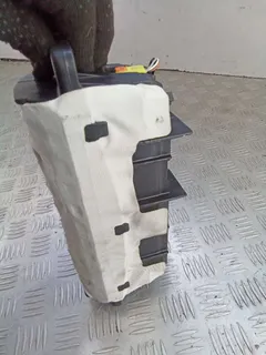 Подушка безопасности пассажира Volkswagen Passat, 2011 г.