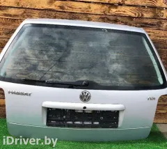 Петля крышки багажника Volkswagen Passat, 1999 г.