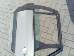 Дверь задняя левая Volkswagen Passat, 1990 г.