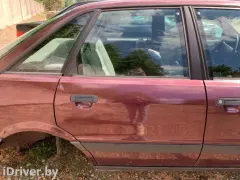 Уплотнитель двери задней правой Audi 80, 1991 г.