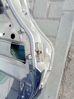 Дверь задняя левая Volkswagen Passat, 1990 г.