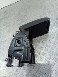 Подлокотник Audi A5, 2008 г.