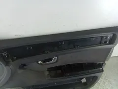 Обшивка двери передней правой (дверная карта) Audi A8, 2005 г.