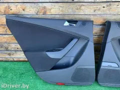 Обшивка двери (дверная карта) комплект Volkswagen Passat, 2005 г.