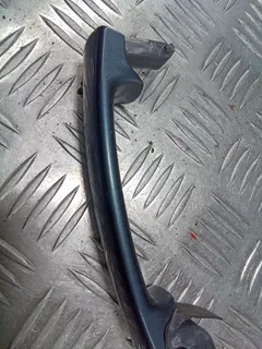 Ручка наружная передняя левая Volkswagen Passat, 2002 г.
