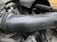 Патрубок воздушного фильтра Volkswagen Passat, 1997 г.