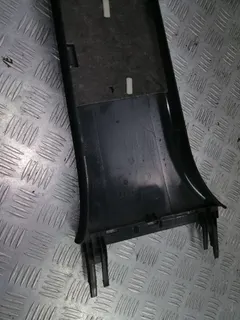 Обшивка стойки центральной правой Audi A4, 1998 г.