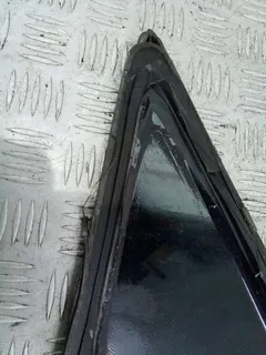 Стекло кузовное боковое левое Audi A8, 2007 г.