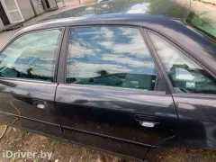 Уплотнитель двери задней левой Audi A6, 1994 г.