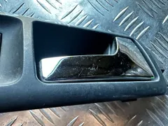 Ручка внутренняя задняя правая Volkswagen Passat, 2001 г.