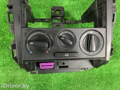 Блок управления печки/климат-контроля Volkswagen Golf, 2000 г.