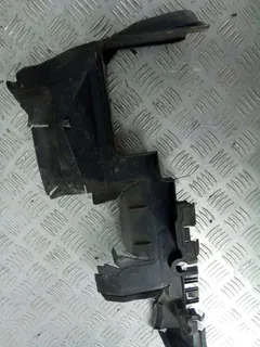 Дефлектор радиатора Audi A4, 2009 г.