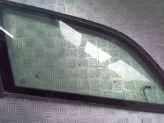 Стекло кузовное боковое левое Audi A6, 2006 г.