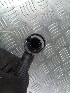 Патрубок вентиляции картера Volkswagen Passat, 2011 г.