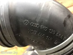 Патрубок воздушного фильтра Volkswagen Touran, 2007 г.