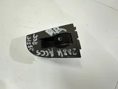 Кнопка стеклоподъемника переднего правого Audi A6, 2002 г.