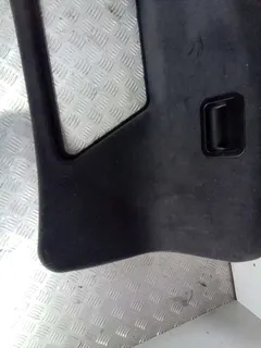 Обшивка крышки багажника Audi A8, 2007 г.