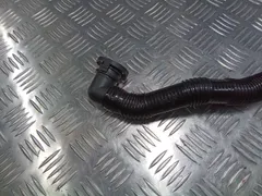 Патрубок воздушного фильтра Volkswagen Passat, 2004 г.