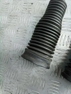 Пыльник рулевой рейки Audi A5, 2008 г.