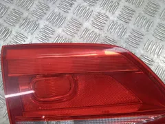 Фонарь крышки багажника левый Volkswagen Passat, 2012 г.