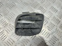 Заглушка (решетка) в бампер Audi 80, 1991 г.