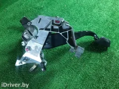 Узел педальный (блок педалей) Audi A6, 2000 г.
